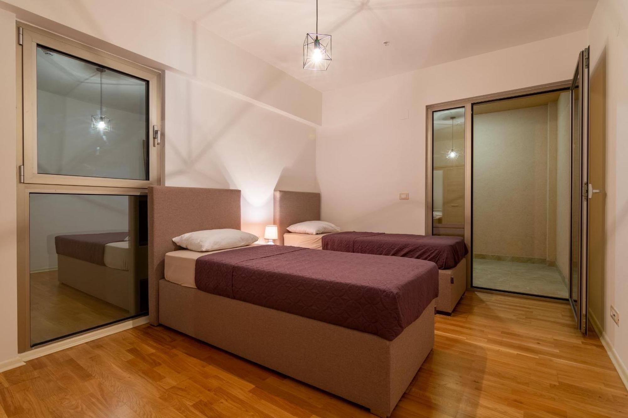Apartment H704 Budva Luaran gambar